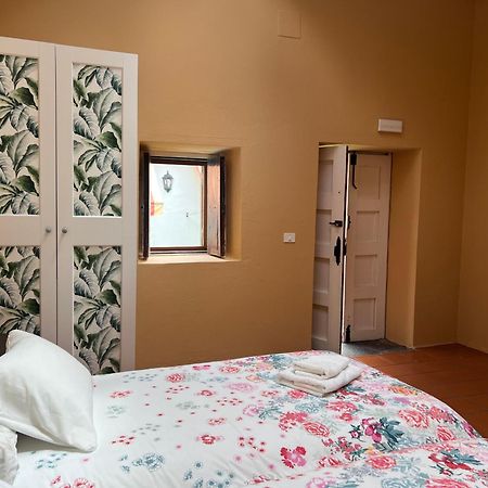 הוילה ארוקאס Casona Gildana: Historia, Patrimonio/E-Working מראה חיצוני תמונה