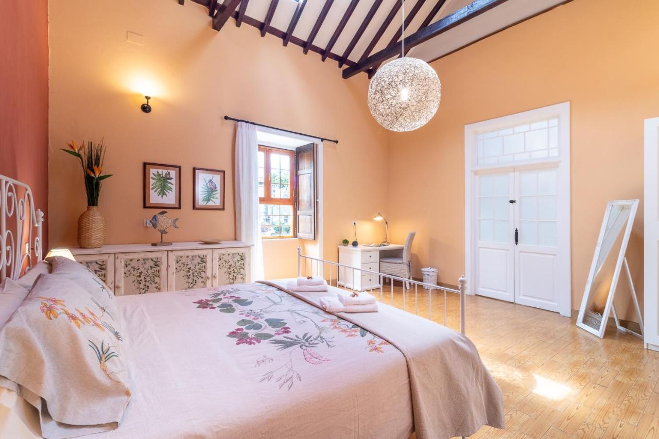 הוילה ארוקאס Casona Gildana: Historia, Patrimonio/E-Working מראה חיצוני תמונה